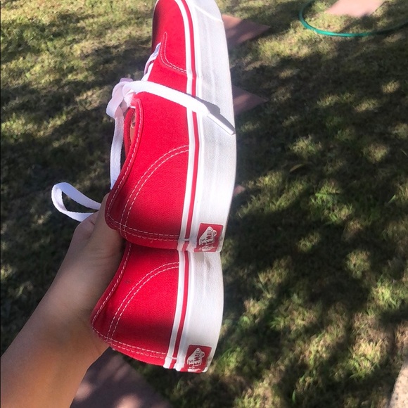 Red and White Classic Vans - Picture 6 of 6